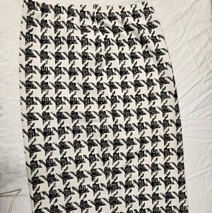 Fashion Nova Black White Houndstooth Mini Skirt
